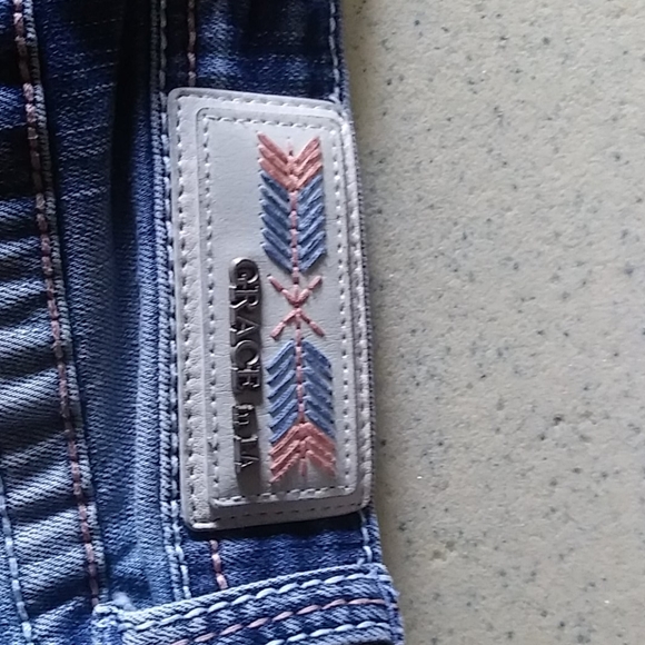 Shorts - Picture 4 of 4